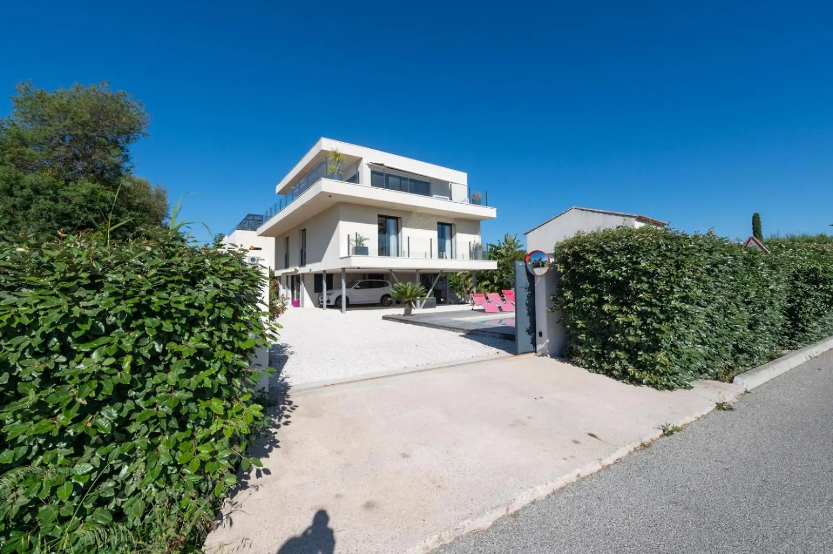 Villa Entiere 14 Couchages Pres De La Mer La Londe Les Maures Entre Hyeres Et Le Lavandou